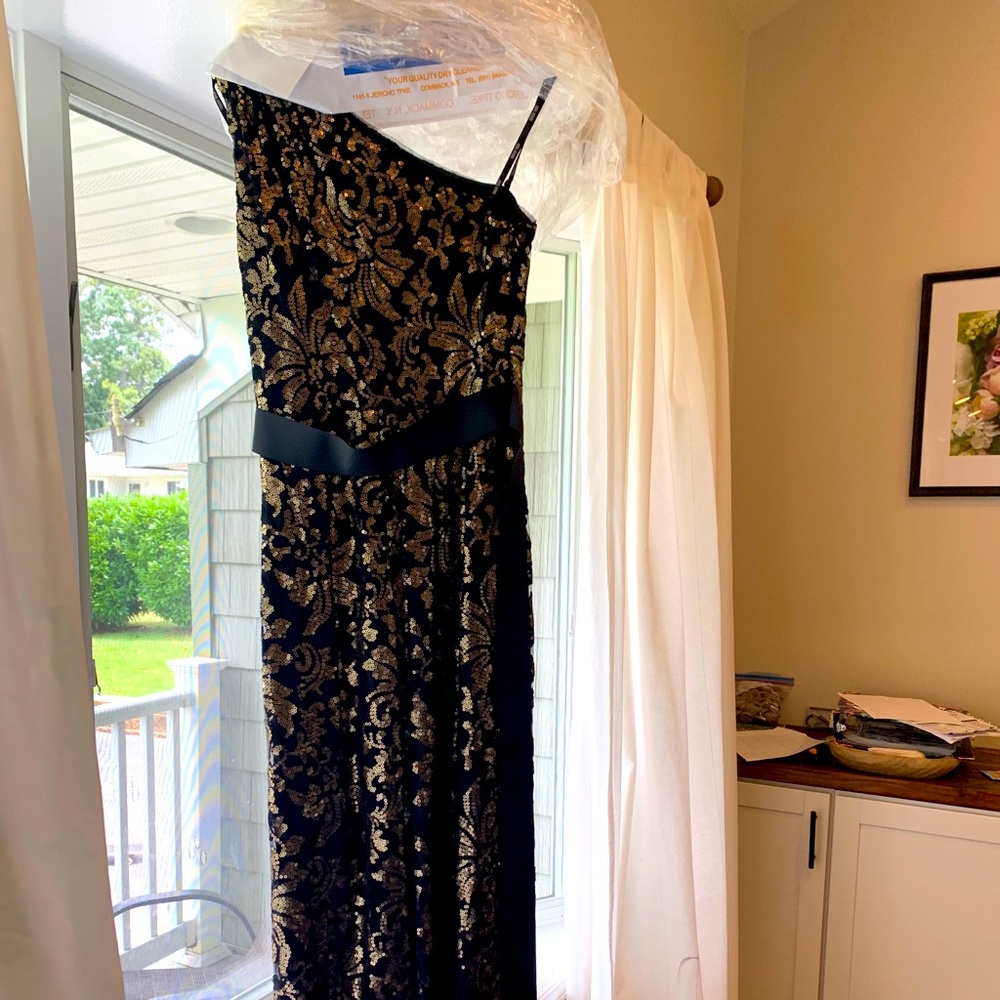 Tadashi Shoji dress, one shoulder black and gold floor length dress, size 6